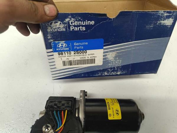 MOTEUR D ESSUIE GLACE HYUNDAI iX35 2009-2016 - Vue 3
